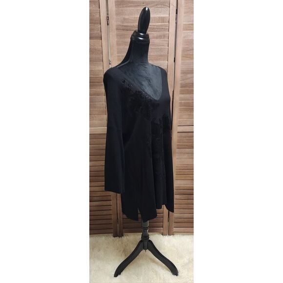 Chico's 2 Velvet-Applique Floral Sweater Large L Long Black V-Neck Tunic Top - Picture 3 of 9